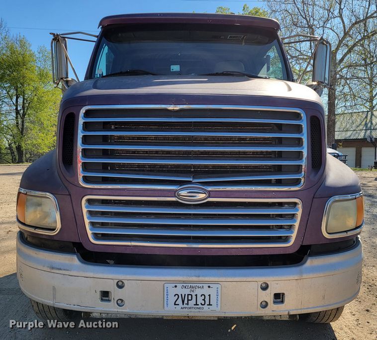 image for item HP9728 2000 Sterling A-Line  semi truck