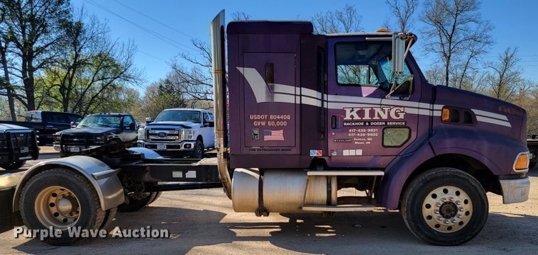 image for item HP9728 2000 Sterling A-Line  semi truck