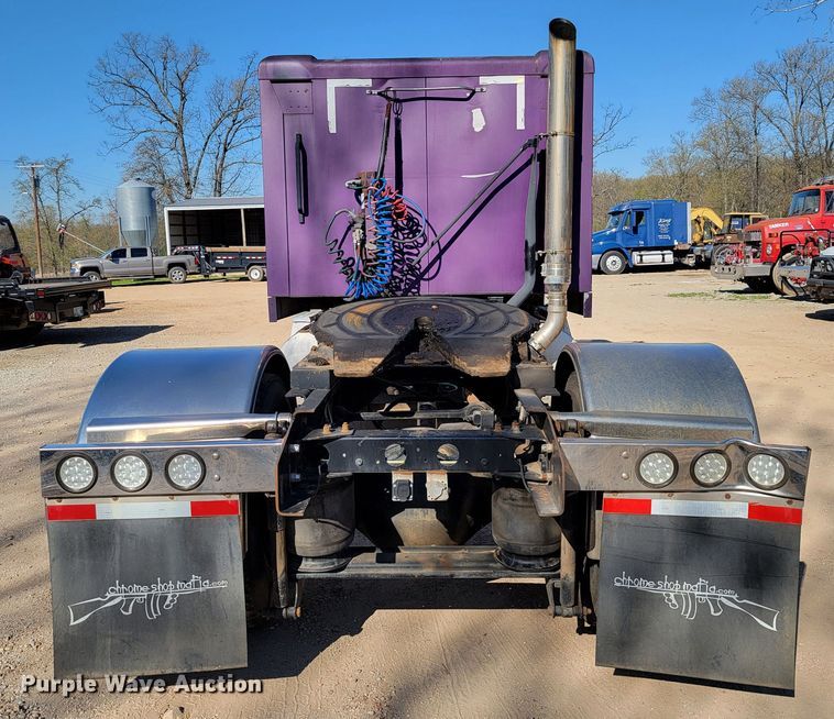 image for item HP9728 2000 Sterling A-Line  semi truck