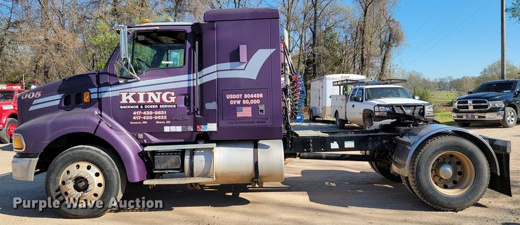 image for item HP9728 2000 Sterling A-Line  semi truck