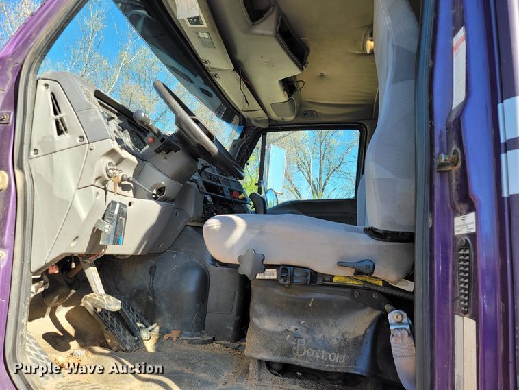 image for item HP9728 2000 Sterling A-Line  semi truck