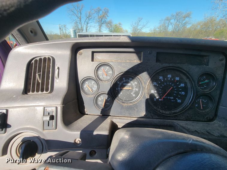 image for item HP9728 2000 Sterling A-Line  semi truck