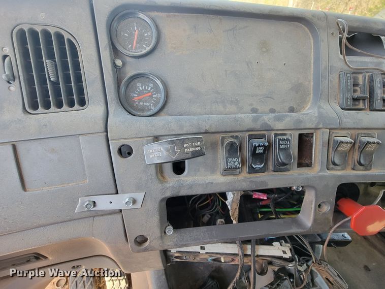 image for item HP9728 2000 Sterling A-Line  semi truck