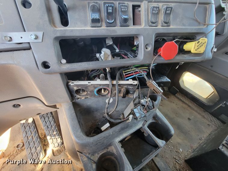 image for item HP9728 2000 Sterling A-Line  semi truck