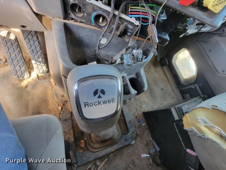 image for item HP9728 2000 Sterling A-Line  semi truck