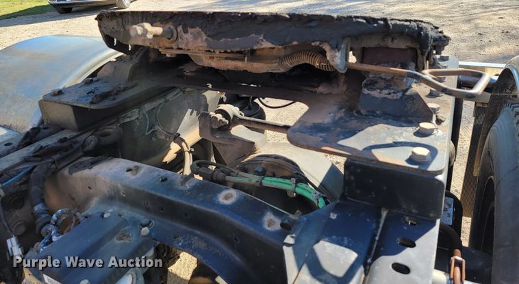 image for item HP9728 2000 Sterling A-Line  semi truck