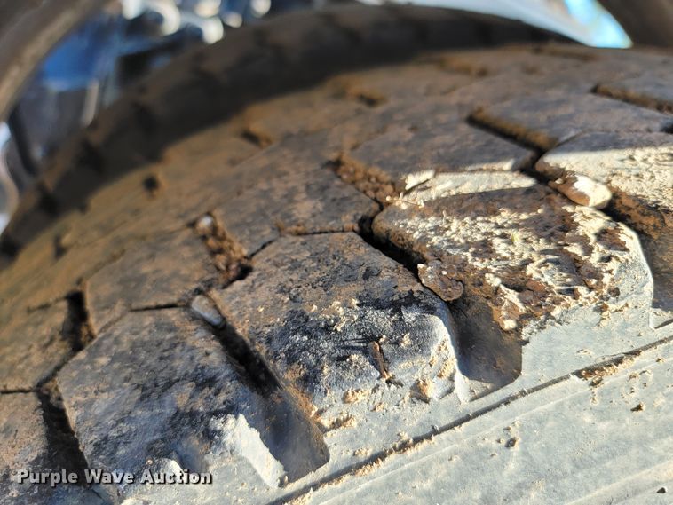 image for item HP9728 2000 Sterling A-Line  semi truck