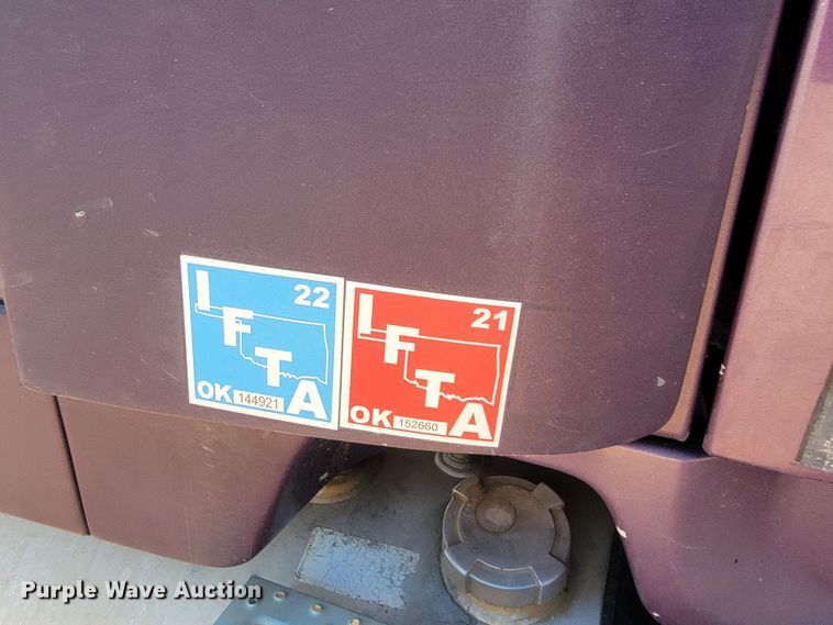 image for item HP9728 2000 Sterling A-Line  semi truck