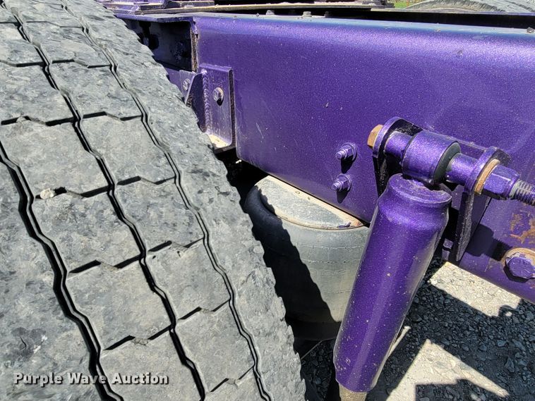 image for item HP9736 2015 Kenworth T660  semi truck