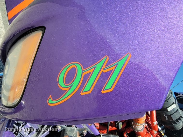 image for item HP9736 2015 Kenworth T660  semi truck