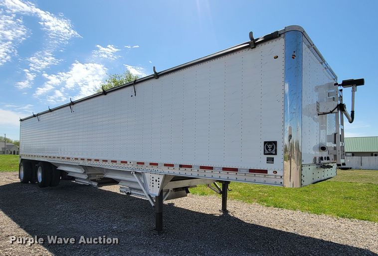 image for item HP9737 2016 Wilson DWH-551  grain trailer