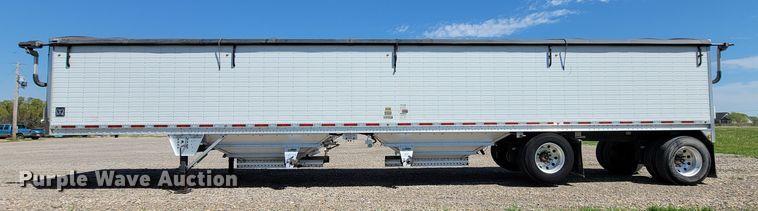 image for item HP9737 2016 Wilson DWH-551  grain trailer
