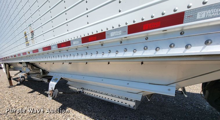 image for item HP9737 2016 Wilson DWH-551  grain trailer