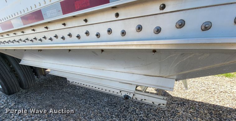 image for item HP9737 2016 Wilson DWH-551  grain trailer
