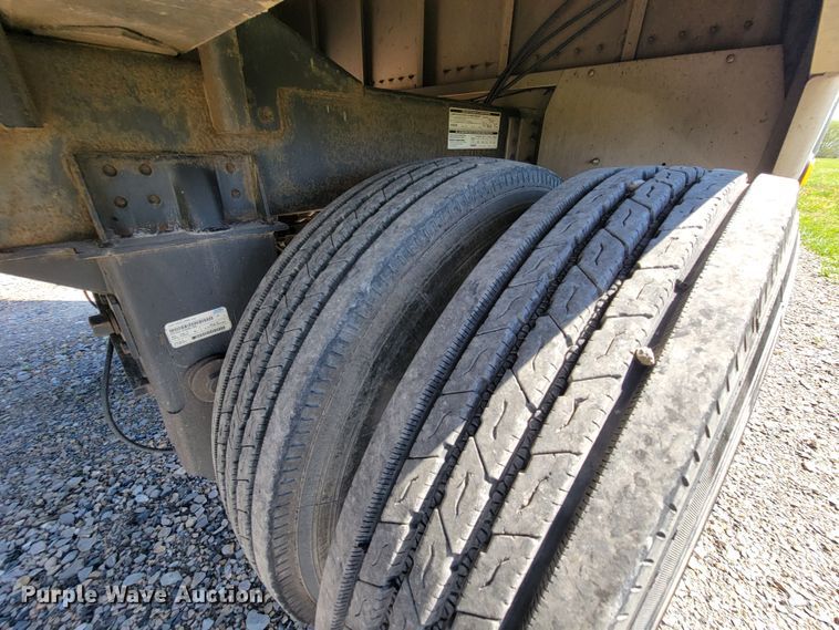 image for item HP9737 2016 Wilson DWH-551  grain trailer