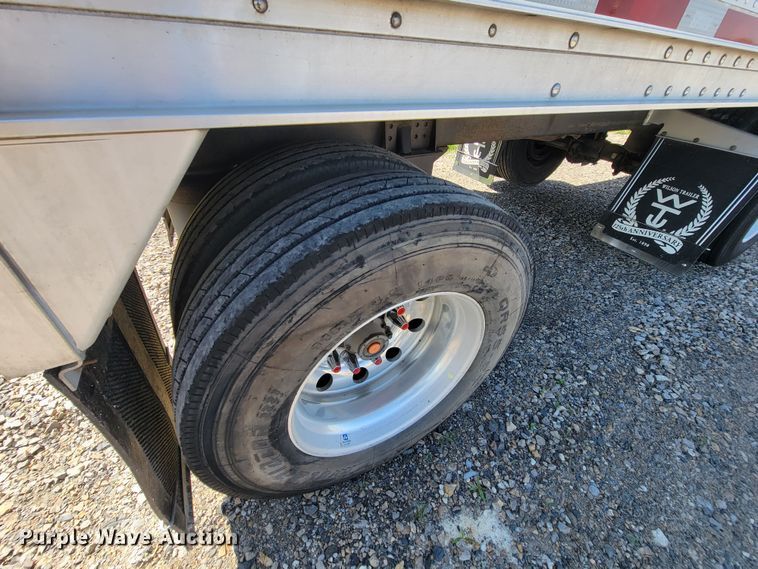 image for item HP9737 2016 Wilson DWH-551  grain trailer