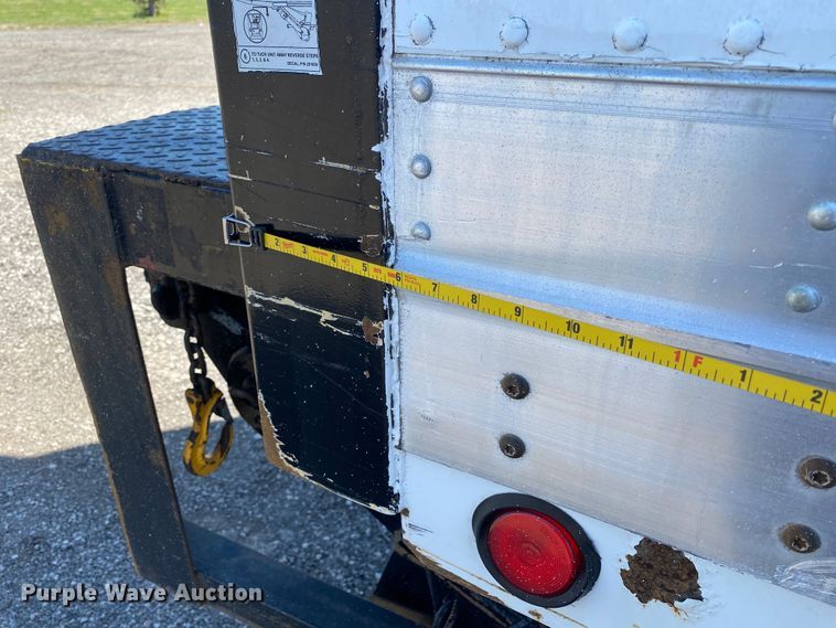 image for item KB9473 2005 Great Dane 7411TP-SA  dry van trailer