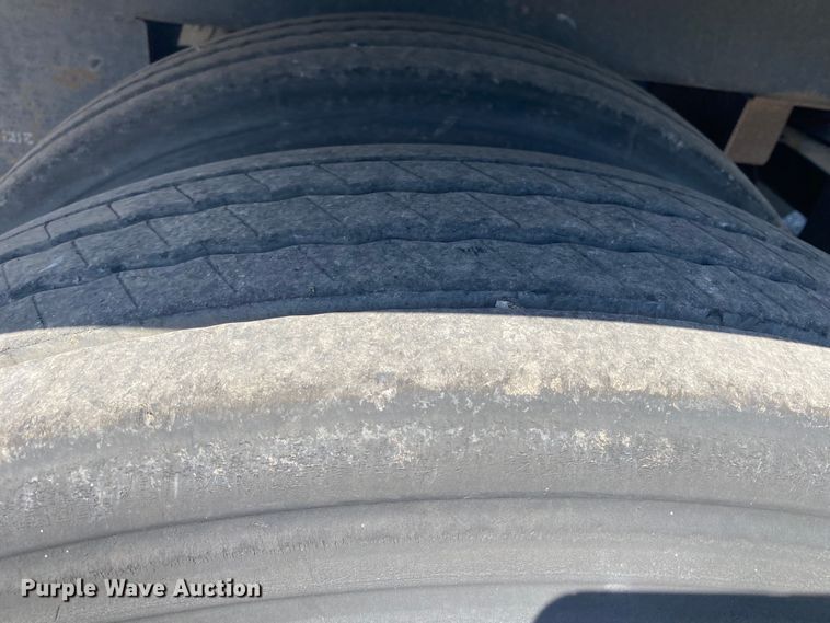 image for item KB9473 2005 Great Dane 7411TP-SA  dry van trailer