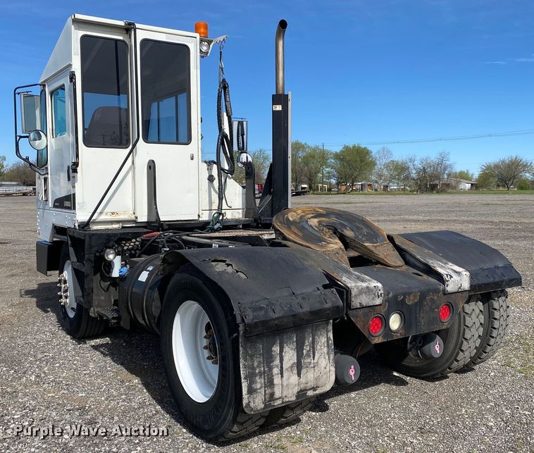 image for item KB9493 2012 Kalmar 4x2  yard truck