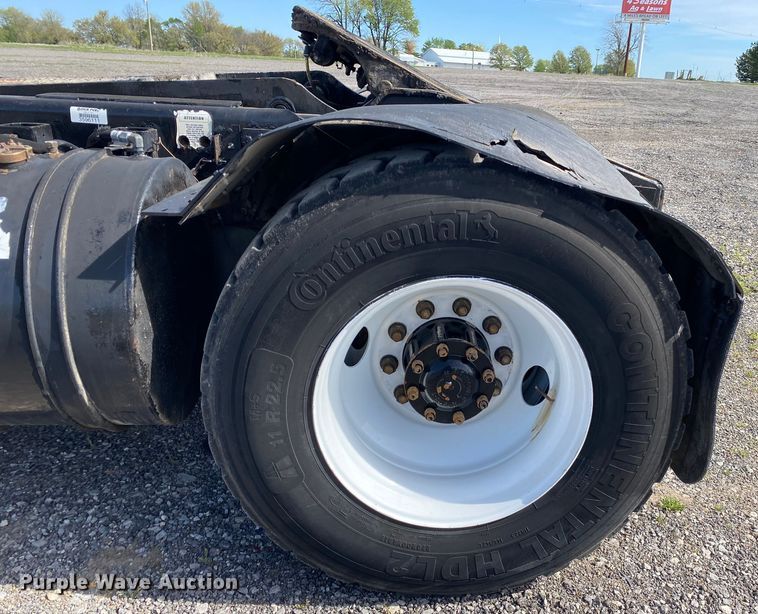 image for item KB9493 2012 Kalmar 4x2  yard truck