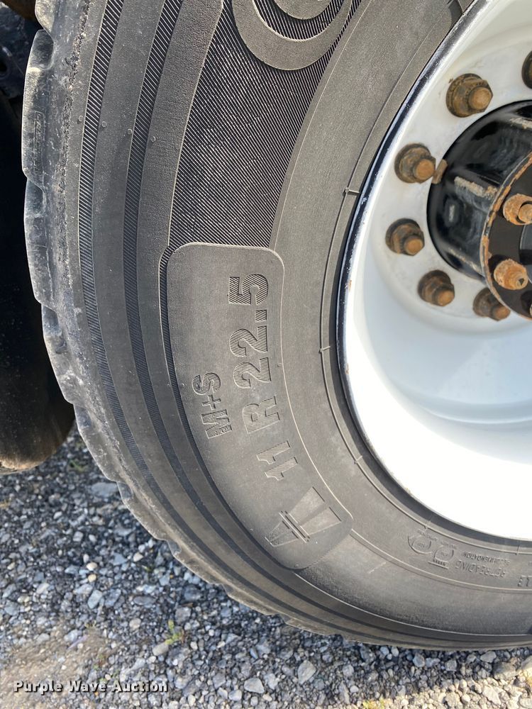 image for item KB9493 2012 Kalmar 4x2  yard truck