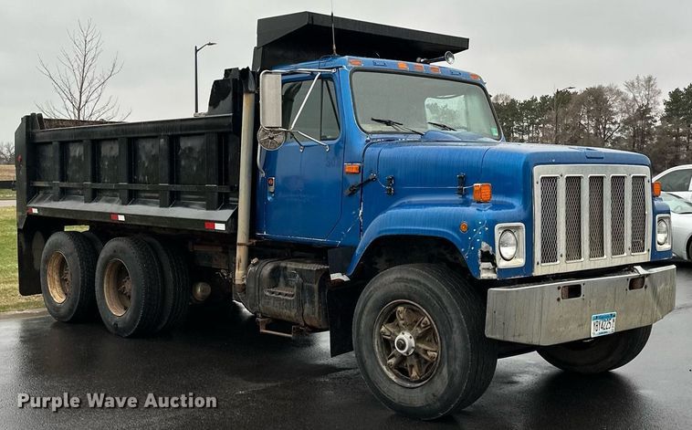 image for item KU9930 1990 International 8300  dump truck