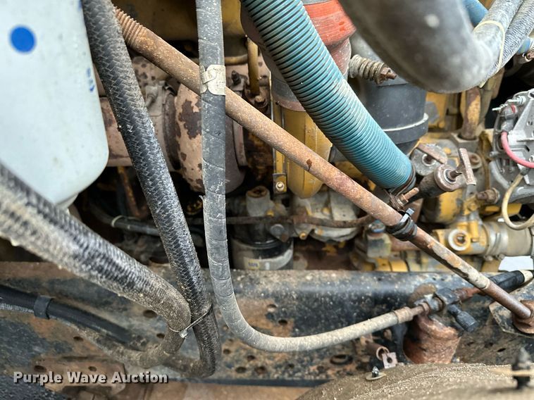 image for item KU9930 1990 International 8300  dump truck