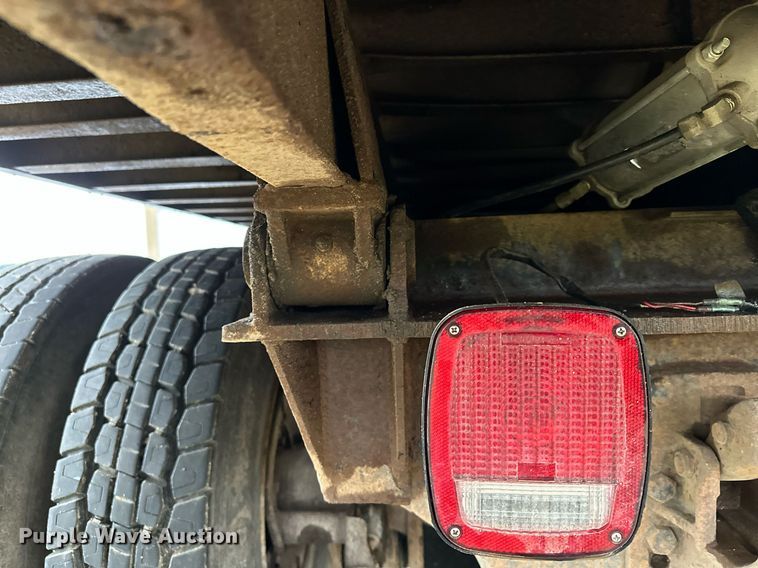 image for item KU9930 1990 International 8300  dump truck