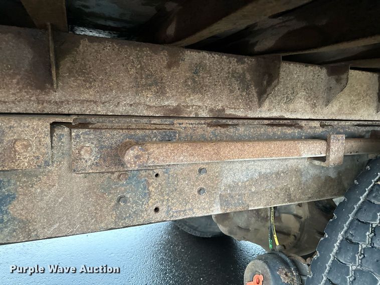 image for item KU9930 1990 International 8300  dump truck