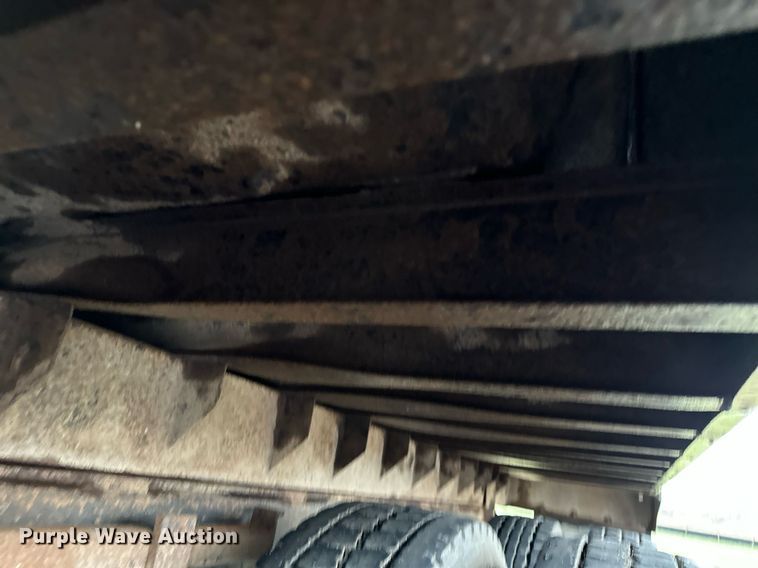 image for item KU9930 1990 International 8300  dump truck