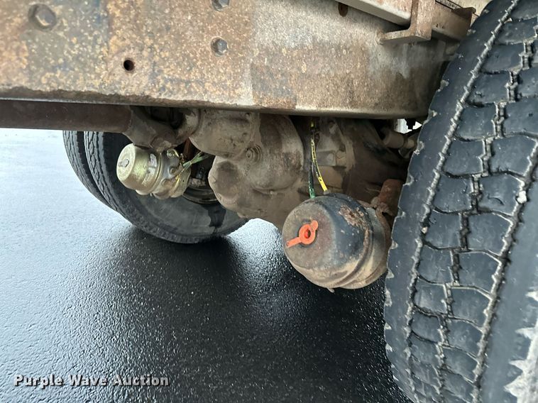 image for item KU9930 1990 International 8300  dump truck