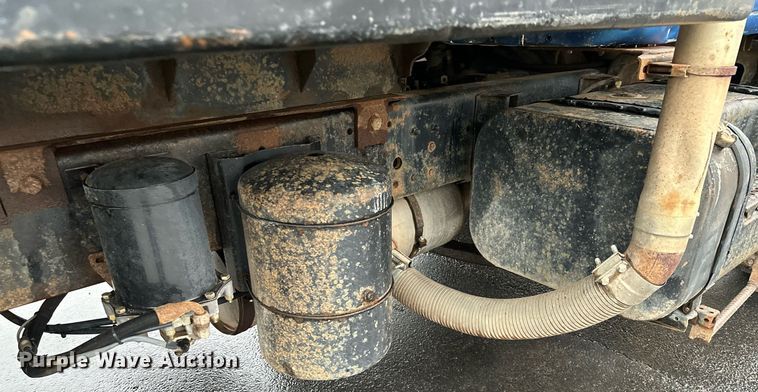 image for item KU9930 1990 International 8300  dump truck