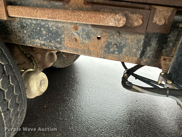 image for item KU9930 1990 International 8300  dump truck