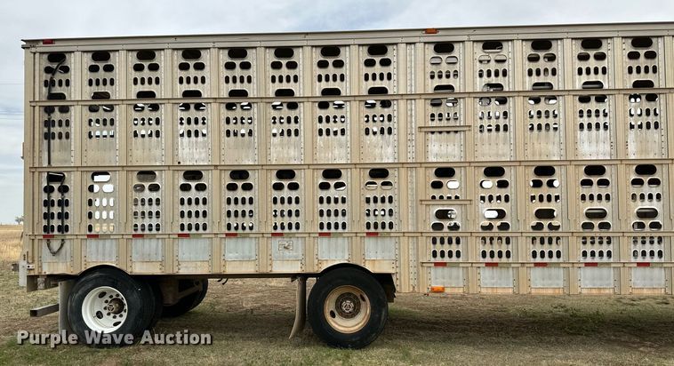 image for item KX9083 2008 Barrett  livestock trailer