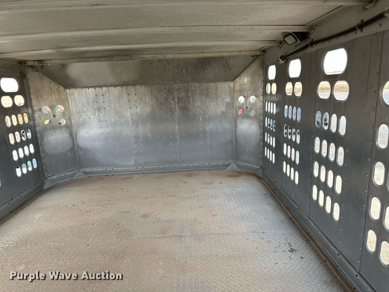 image for item KX9083 2008 Barrett  livestock trailer