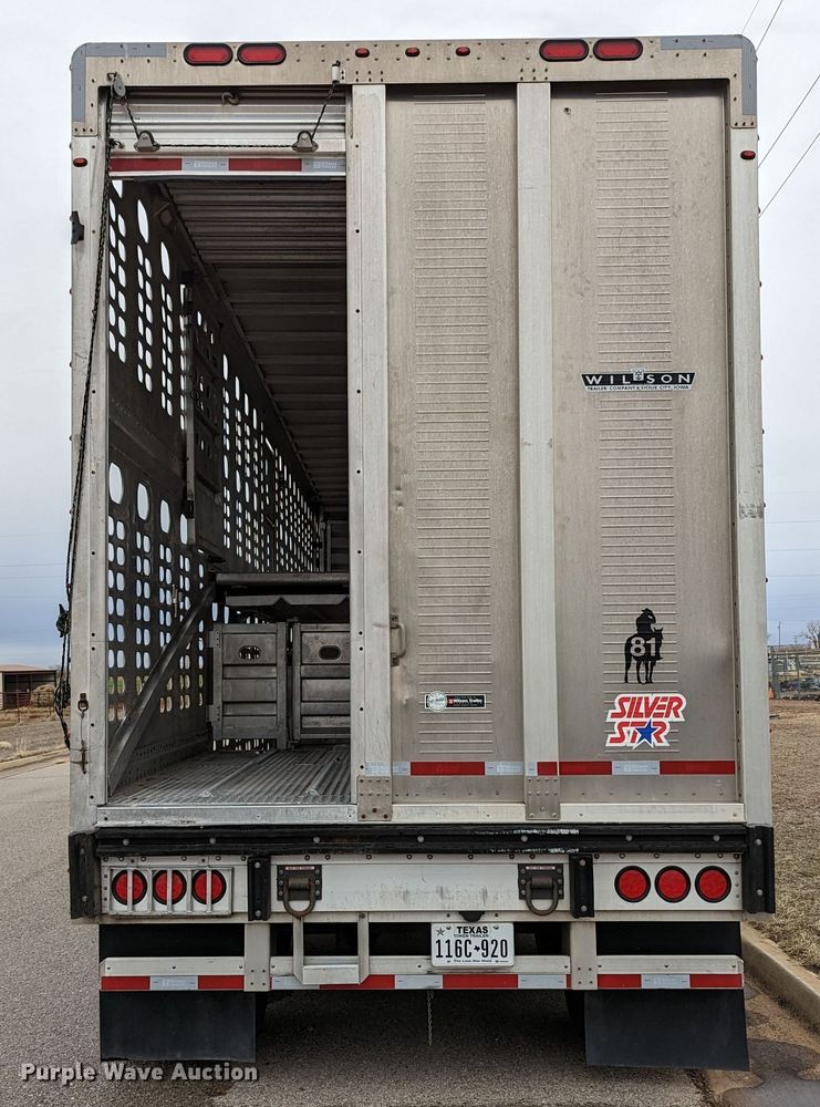 image for item LF9558 2018 Wilson PSDCL-402  livestock trailer