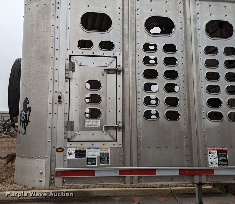 image for item LF9558 2018 Wilson PSDCL-402  livestock trailer