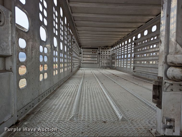 image for item LF9558 2018 Wilson PSDCL-402  livestock trailer