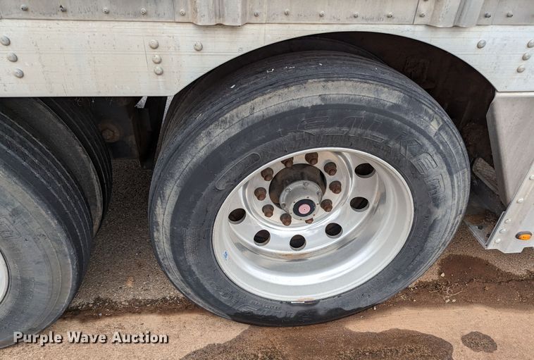 image for item LF9558 2018 Wilson PSDCL-402  livestock trailer