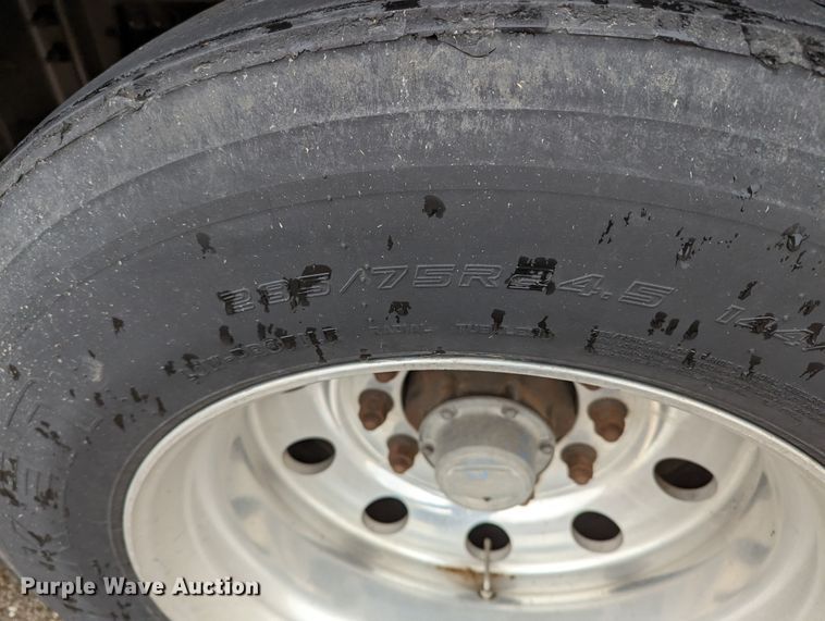 image for item LF9558 2018 Wilson PSDCL-402  livestock trailer