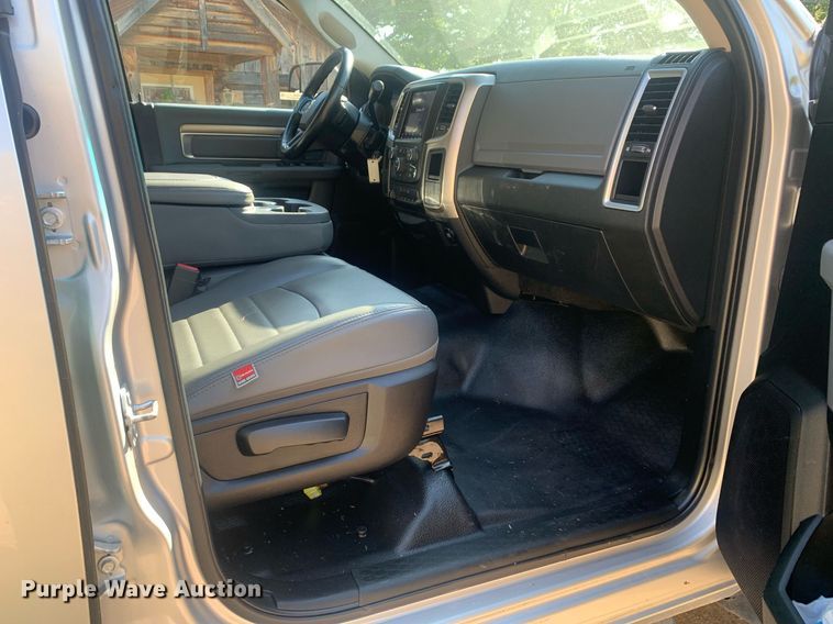 image for item LH9569 2018 Dodge Ram 5500  truck cab and chassis