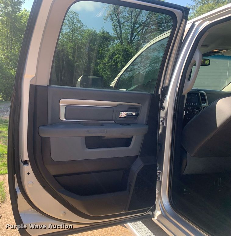 image for item LH9569 2018 Dodge Ram 5500  truck cab and chassis