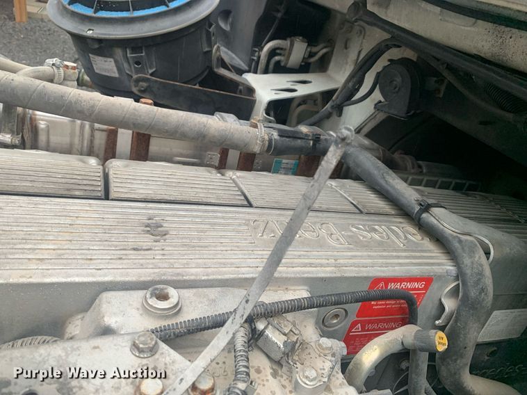 image for item LH9573 2010 Freightliner Business Class M2 112  semi truck