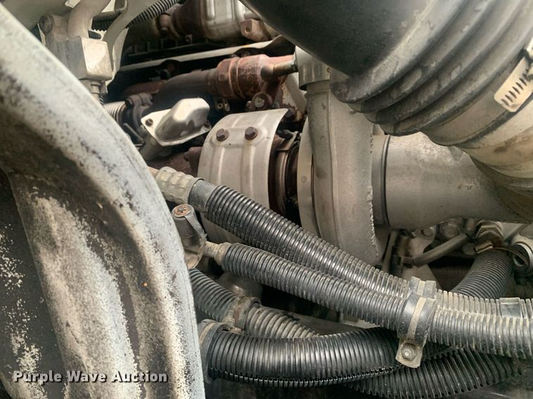 image for item LH9573 2010 Freightliner Business Class M2 112  semi truck