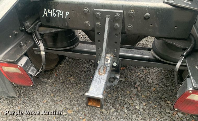 image for item LH9573 2010 Freightliner Business Class M2 112  semi truck