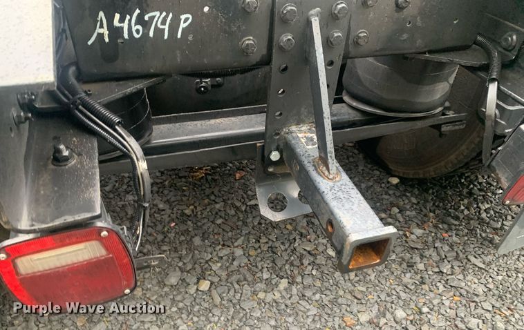 image for item LH9573 2010 Freightliner Business Class M2 112  semi truck