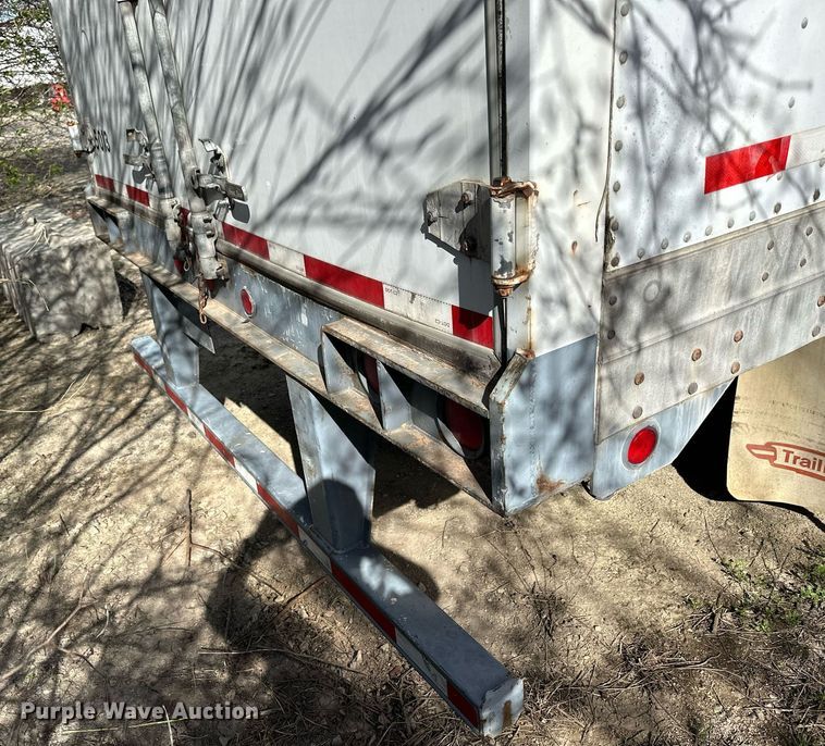 image for item LN9439 1999 Great Dane dry van trailer