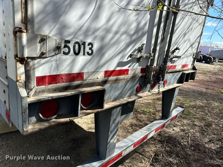 image for item LN9439 1999 Great Dane dry van trailer