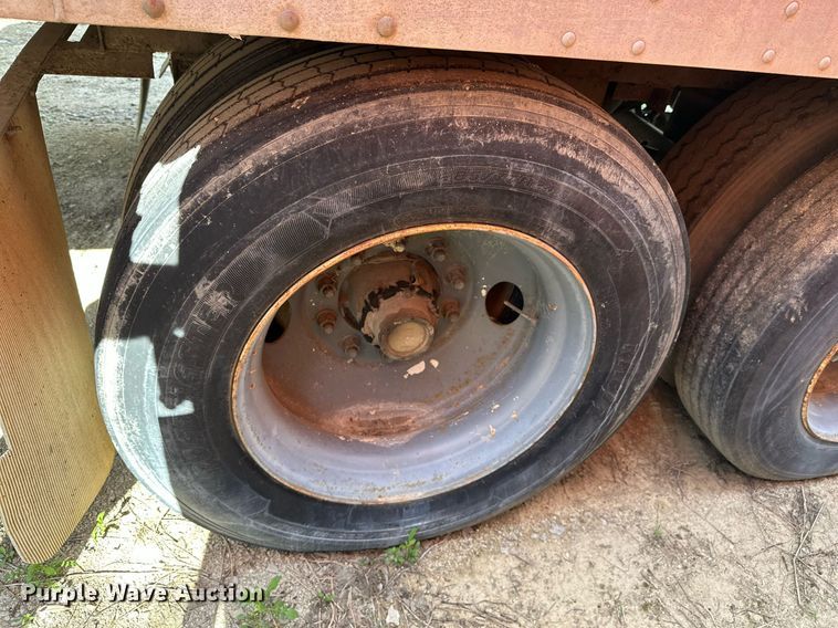 image for item LN9439 1999 Great Dane dry van trailer