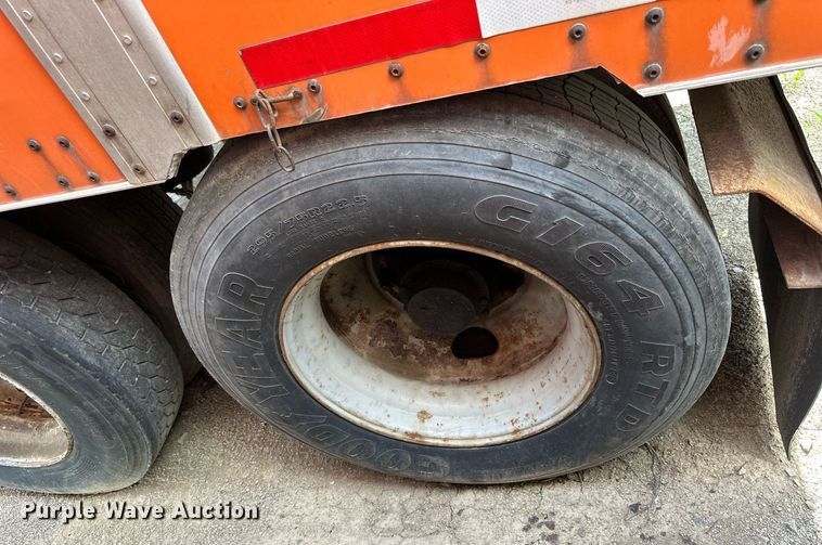 image for item LN9440 1996 Wabash  dry van trailer